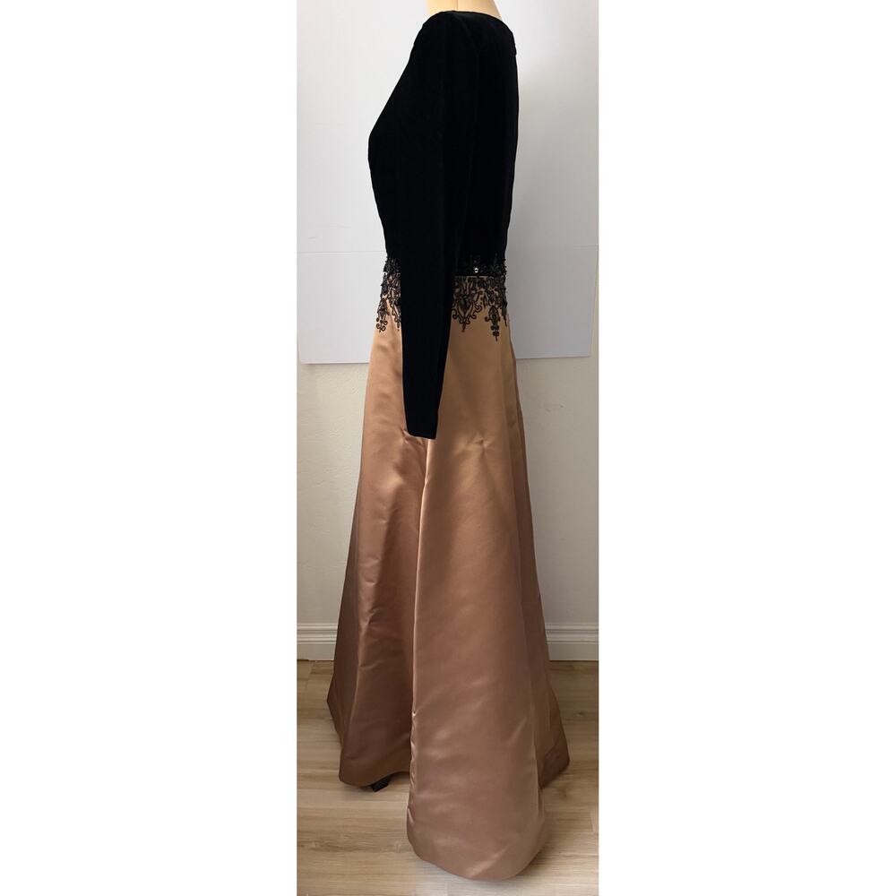 Oscar de la Renta Vintage 90s Formal Dress Champagne Gold Black Lace Long Sleeve - Picture 15 of 16